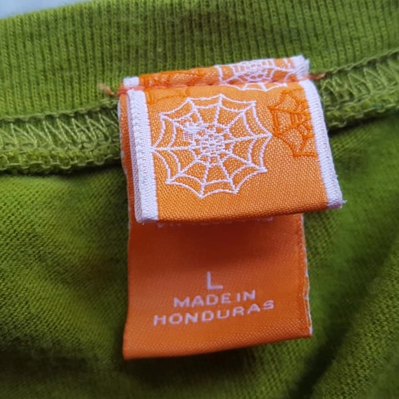 Spooky Tee Shirt Large - Picture 6 of 6